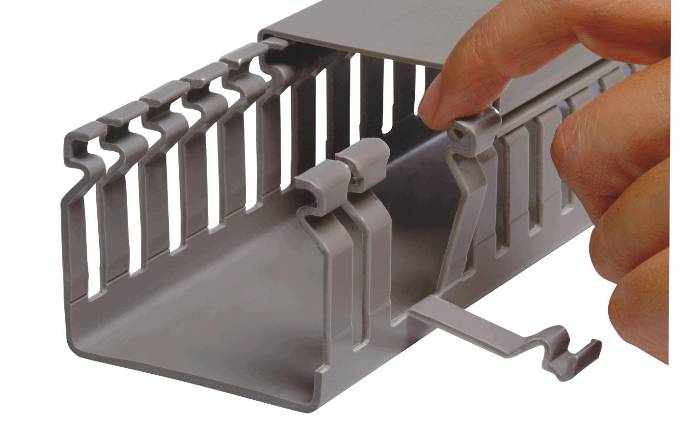 produto-1085-canaleta-pvc-30x30mm-ventilada-2m-creme