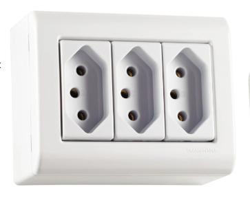 produto-13454-caixa-sobrepor-3-tomadas-10a-250v-lizflex-branca
